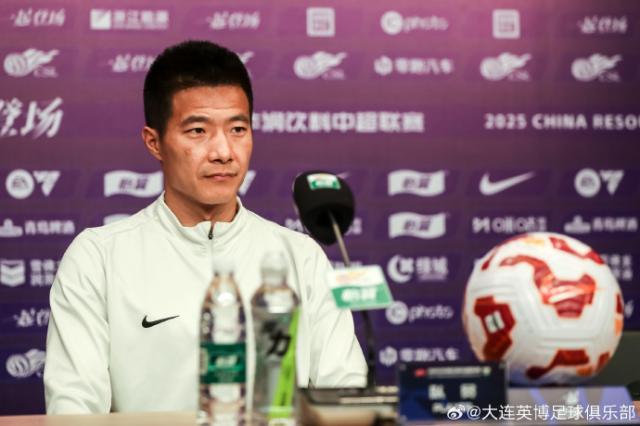 吕鹏：球队斗志昂扬 都非常期待首个主场到来